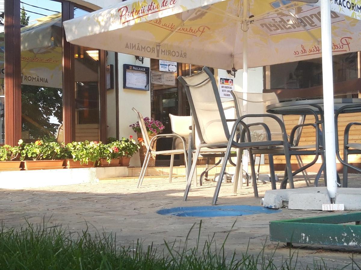 Pensiunea Boema Ploiesti Ploieşti Exterior foto