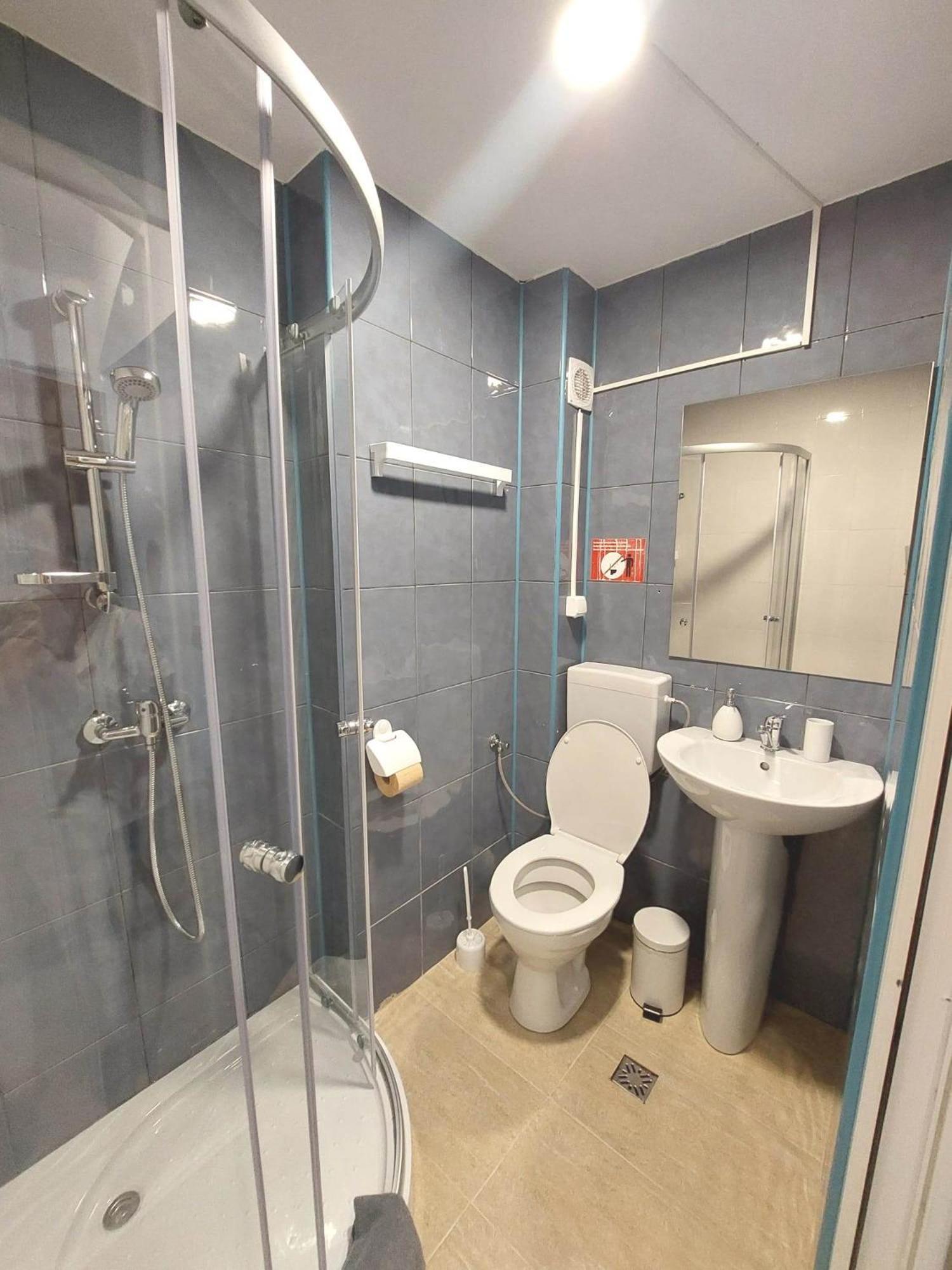 Pensiunea Boema Ploiesti Ploieşti Exterior foto